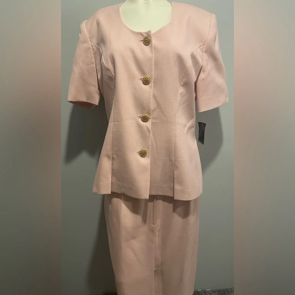 ❇️NWT❇️Women’s Pink 2 piece Le Suit Size 14 - Picture 1 of 6